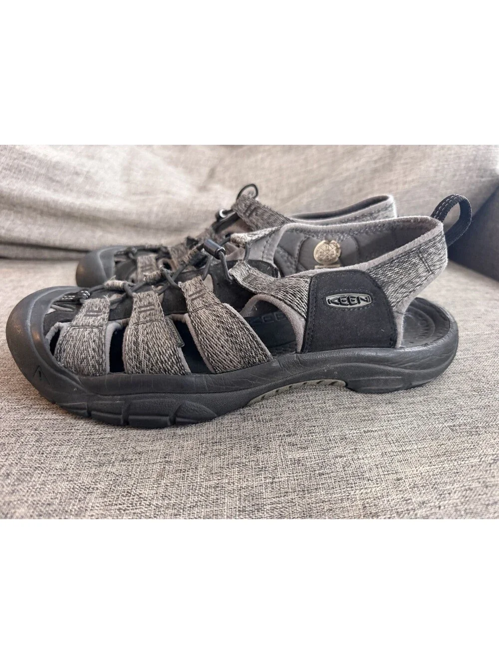 Keen Newport H2 Waterproof Sandals Mens 11 Gray Black Hiking Water Shoes